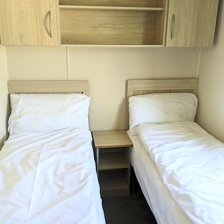 Large 4 Person Couples And Family Caravan In Newquay Bay Resort 外观 照片