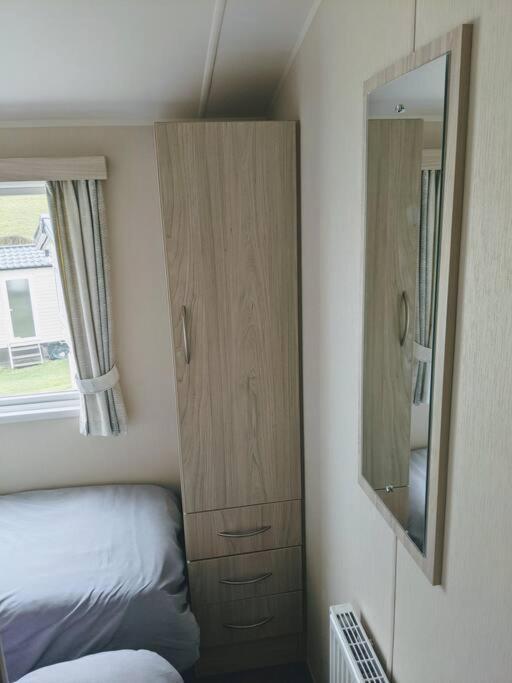 Large 4 Person Couples And Family Caravan In Newquay Bay Resort 外观 照片