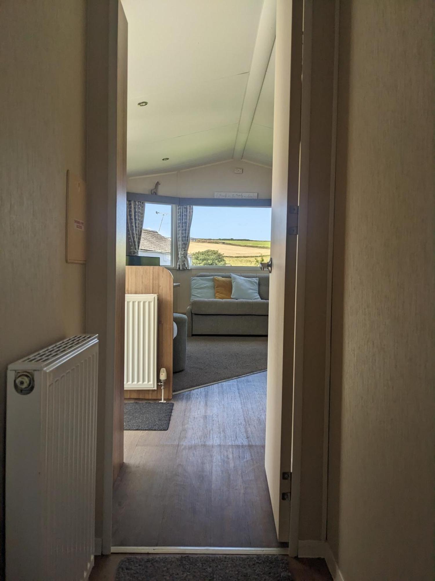 Large 4 Person Couples And Family Caravan In Newquay Bay Resort 外观 照片